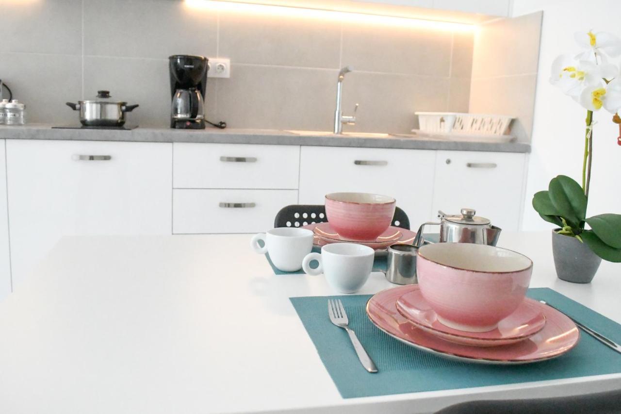 Homes Apartment *